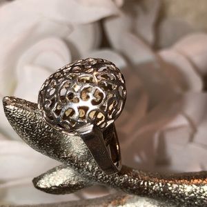 Beautiful Sterling Silver Pierced/Filigree Ring